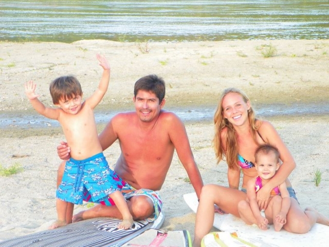  Family of surfers 